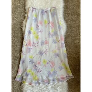 Vintage Y2K That’s Me Floral White Fairy Flowy Skirt